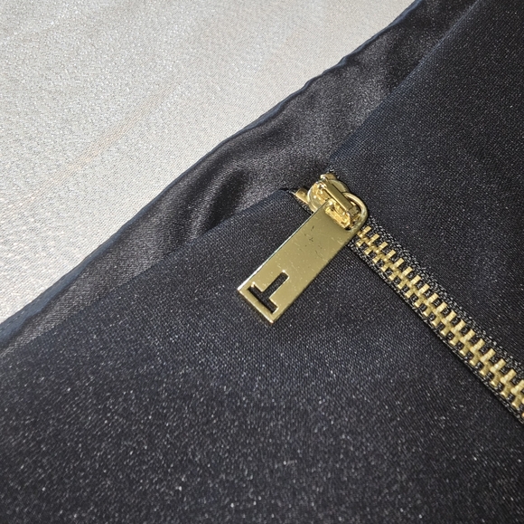 TED BAKER LONDON BLACK OFF SHOULDERS DRESS - Picture 6 of 7